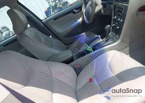 2004 Volvo V70 2.4 из США, поврежденный, VIN YV1SW64A042429186